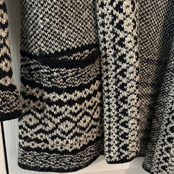 Lucky Brand Monochrome Knit Sweater - Picture 5 of 6